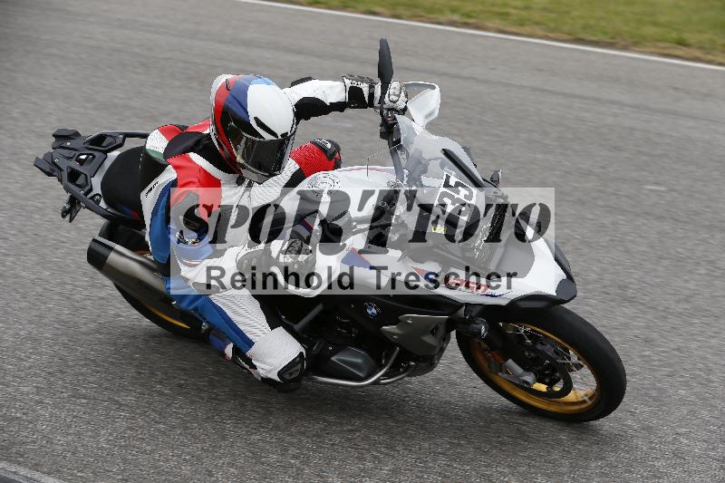 /Archiv-2024/13 22.04.2024 Plüss Moto Sport ADR/Einsteiger/35